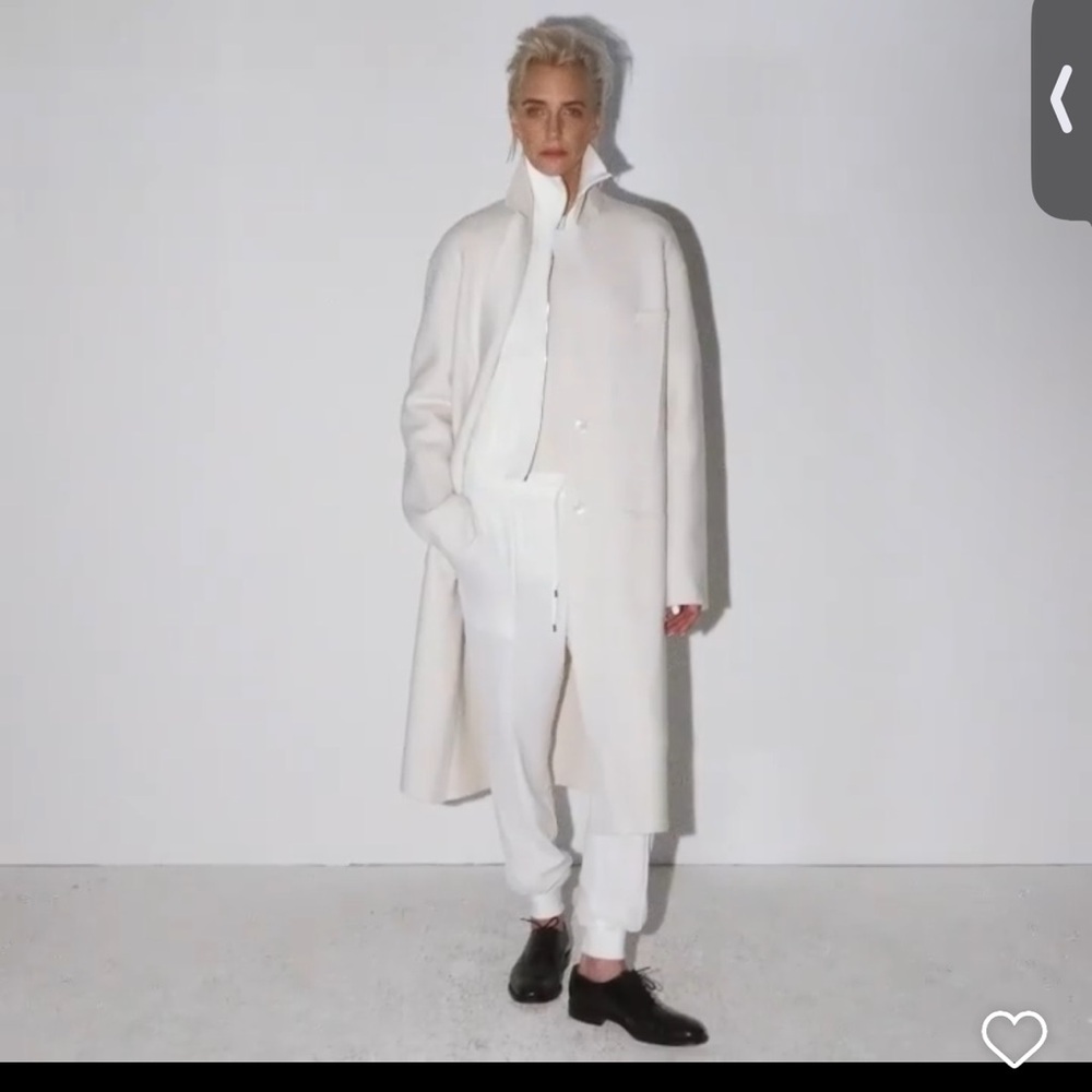 Maison Ullens Wool Coat - Picture 9 of 11